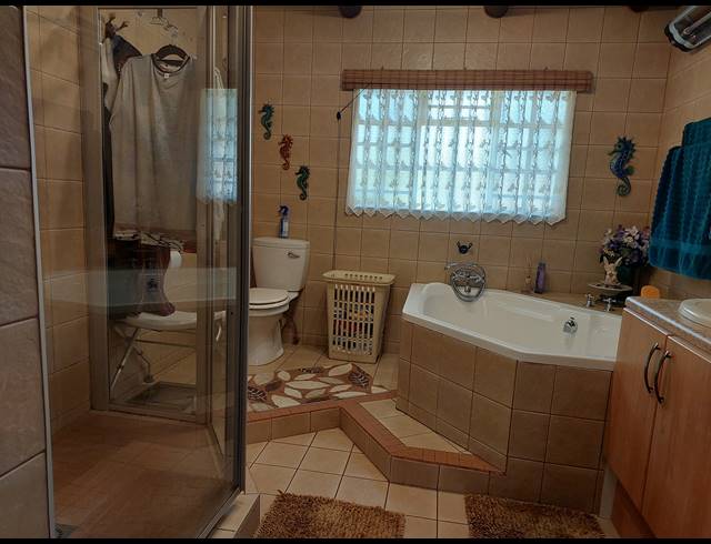 3 BEDROOM FREESTANDING FOR SALE IN VAALOEWER